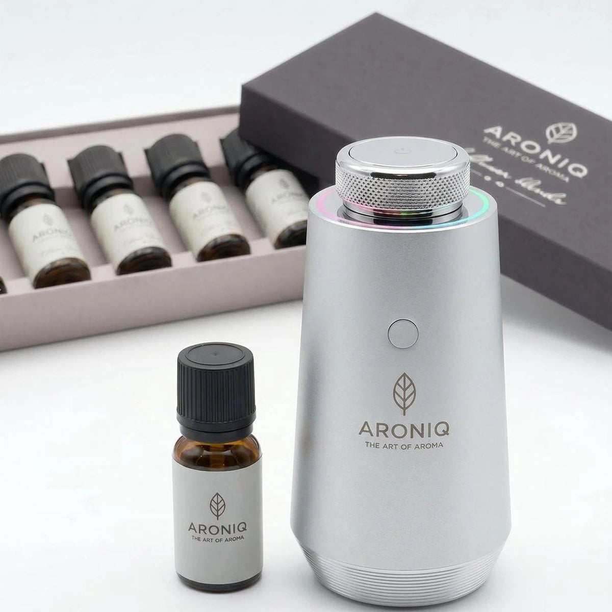 ARONIQ Cadeauset | Auto Geurverspreider met App + Etherische Oliën, Draadloos USB-C
